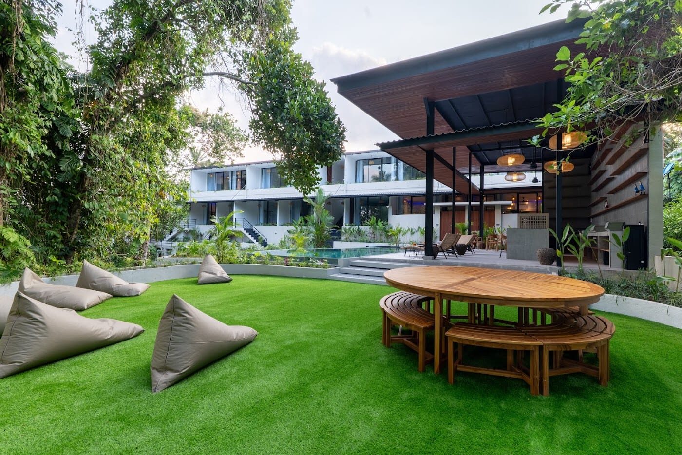 A brand-new villa in the heart of Ubud, wrapped in jungle